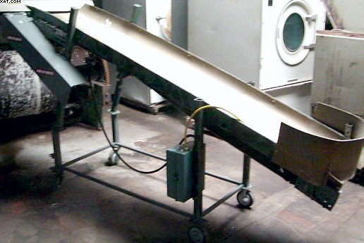 Inclined Conveyor, 20" wide x 9